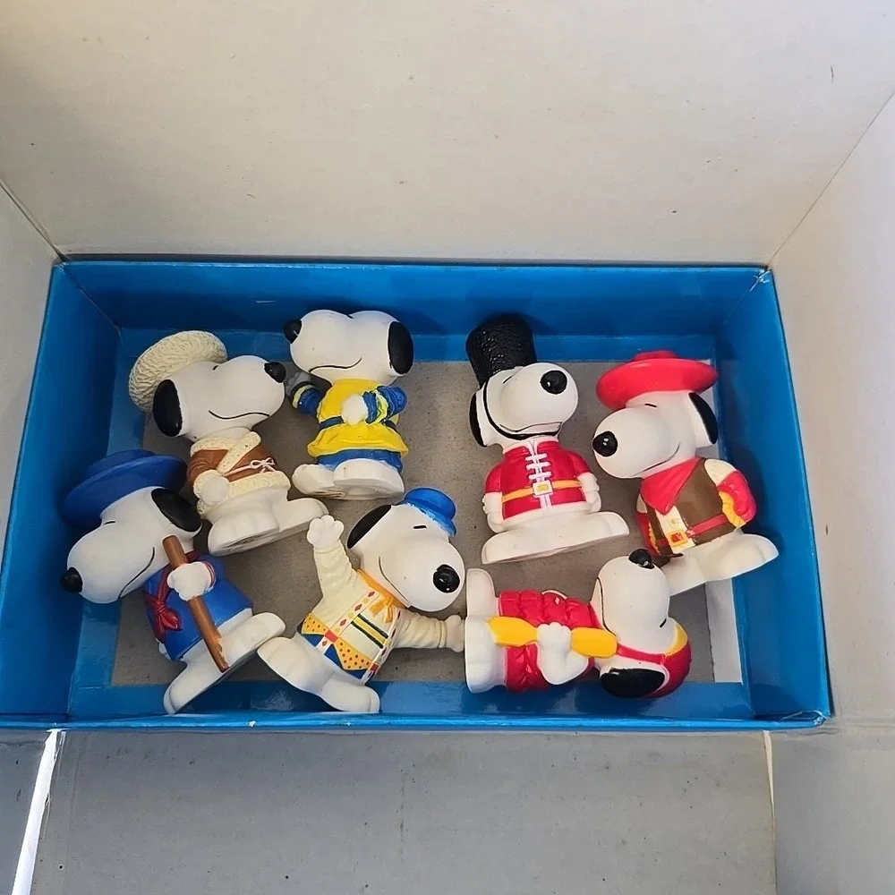 McDonald's Snoopy BOX World‎ Tour